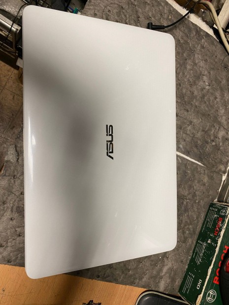 Asus Vivobook x541N Elad !!