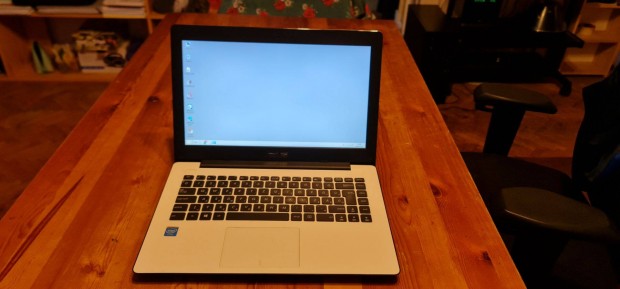 Asus X453 Notebook