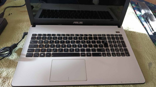 Asus X501A bonts ( billenty + tapipad , komplett palmrest)