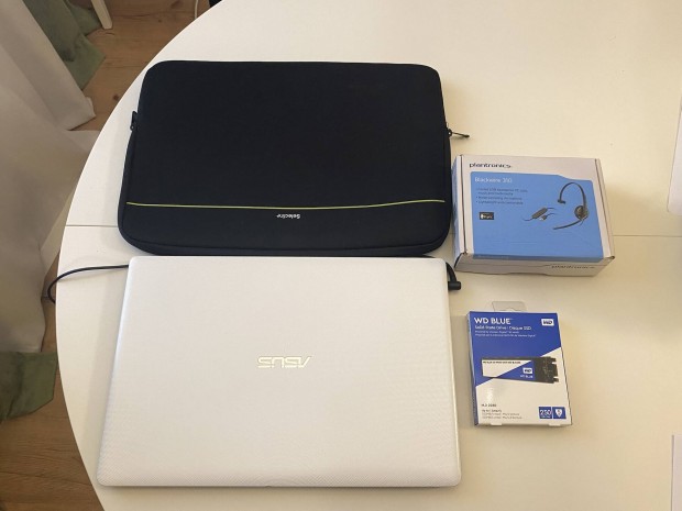 Asus X502CA Notebook 250G SSD Win10 Pro Headset