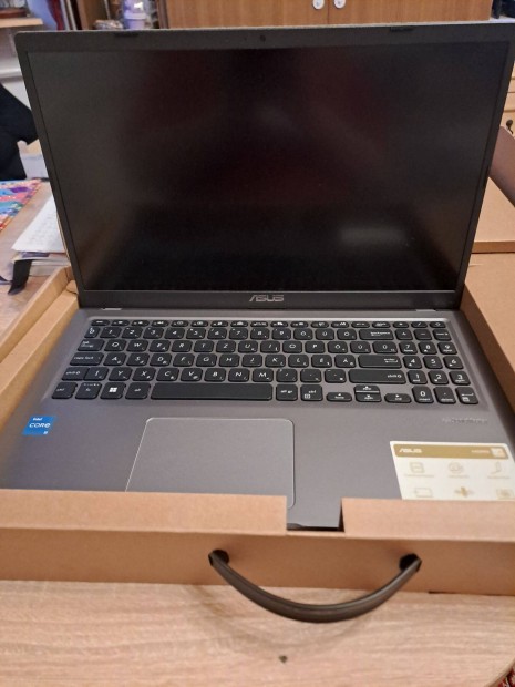 Asus X515E laptop