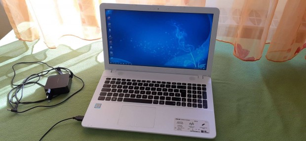 Asus X541U Laptop