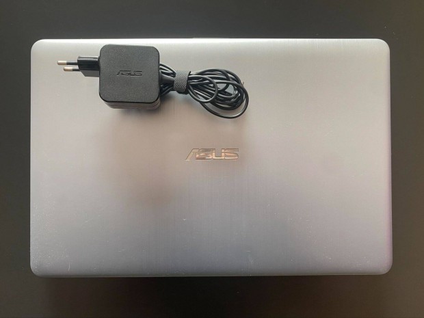 Asus X541 laptop / notebook