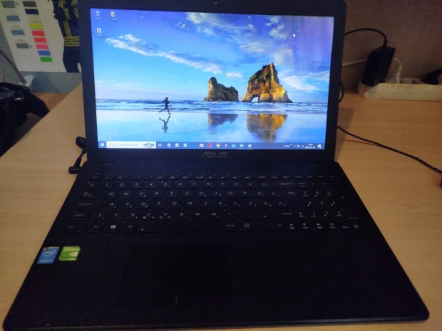 Asus X552L laptop elad