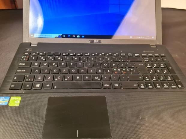 Asus X552c notebook I5, 8gb ram