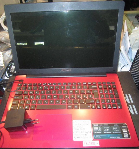 Asus X553M laptop akciban