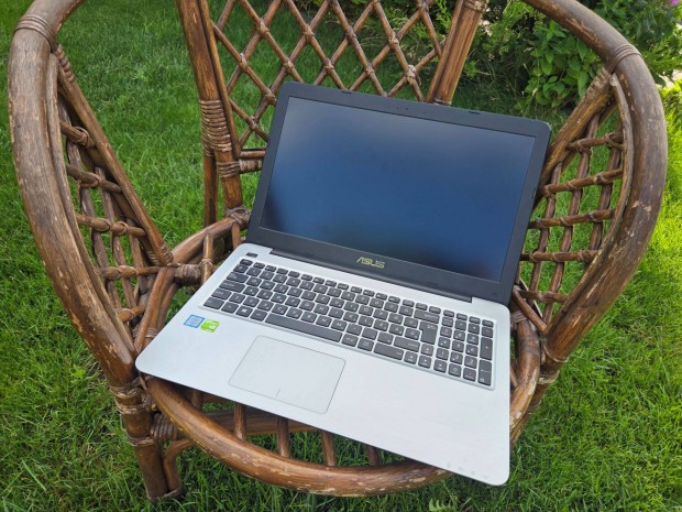 Asus X556U 15,6" laptop