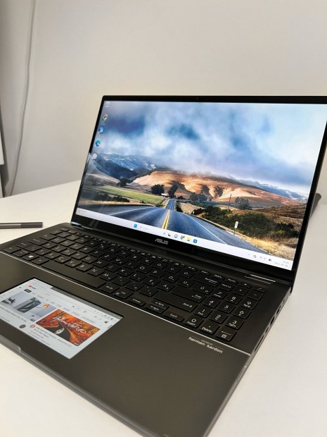 Asus Zenbook Flip 15 laptop