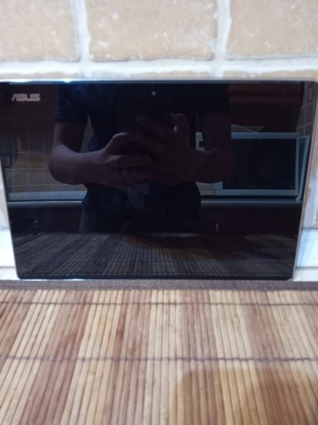 Asus Zenpad 10 alkatrsznek 