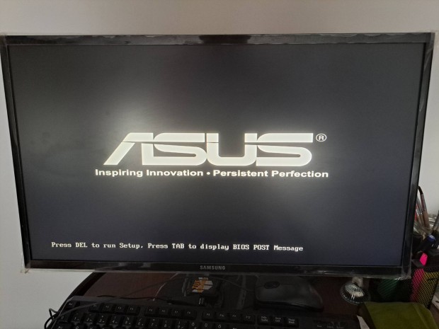 Asus  Kgpe-D16 alaplap + 2db processzor 