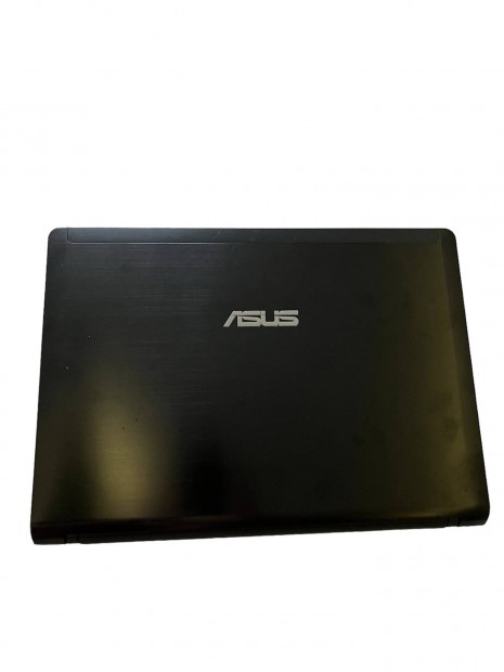 Asus fekete laptop