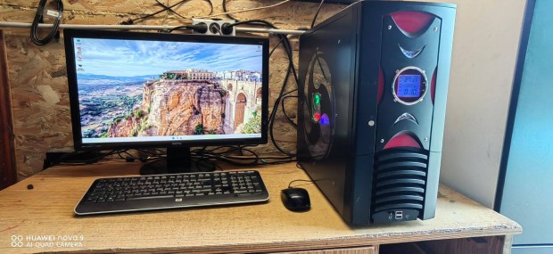 Asus i5-4440,8gb DDR3,1tb HDD+Benq 24col LED