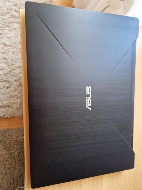 Asus laptop,15,6",16gb ddr4,i5 7300HQ,1Tb ssd,1050 2gb