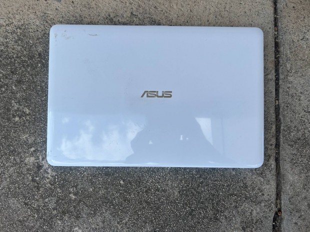 Asus laptop - Foxpost