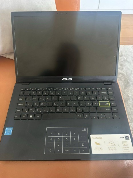 Asus laptop, alig használt