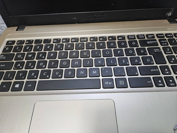 Asus laptop (használt)