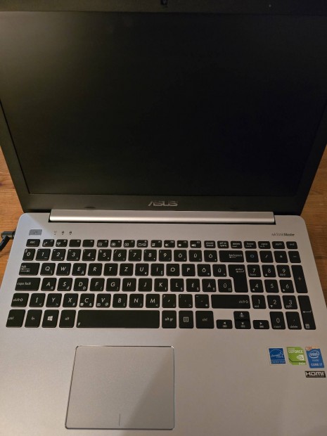 Asus laptop elad!