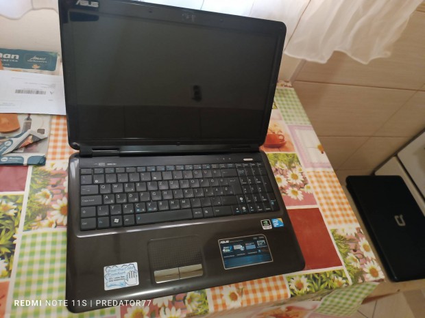 Asus laptop eladó töltő nélkül!