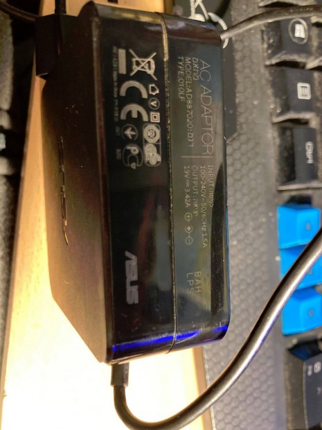 Asus notebook Adapter/Tlt! 19v 3.42A