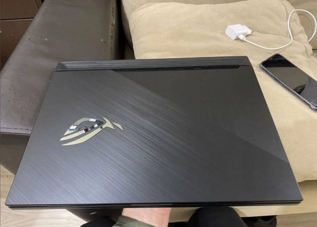 Asus rog strix gamer laptop elad Geforce Gtx 1660Ti 6GB