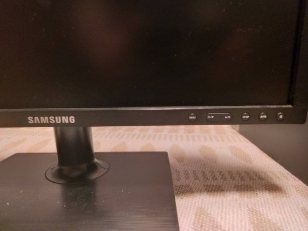 Asus szmtgp,Samsung monitorral