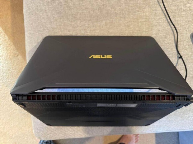Asus tuf gamer laptop elad! Full HD 120 Hz-es IPS