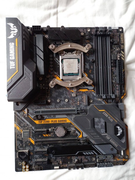 Asus tuf z390-plus alaplap