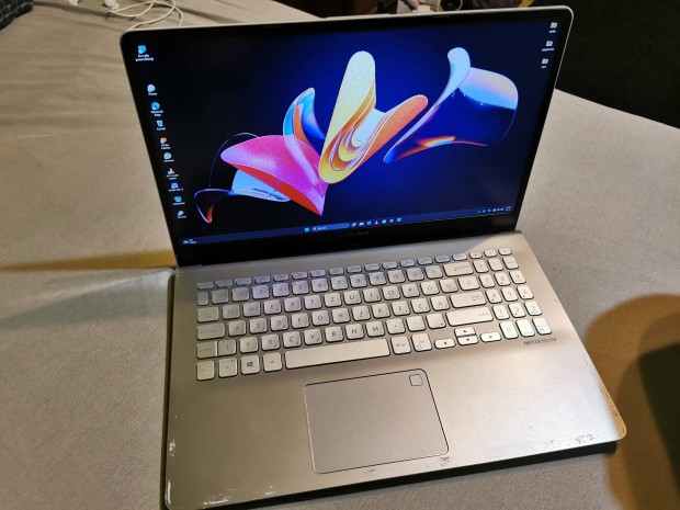 Asus vivobook i5 8gen laptop