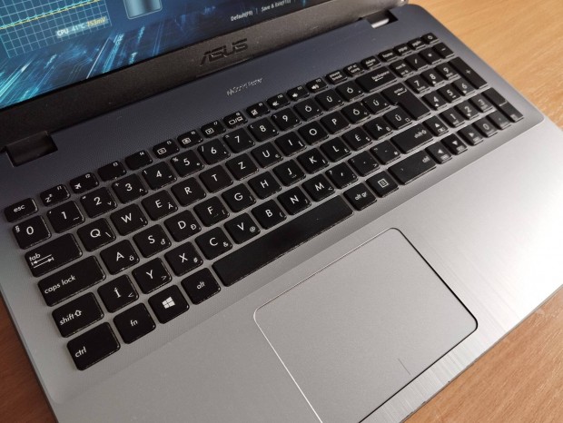 Asus vivobook x542un magyar laptop billentyzet