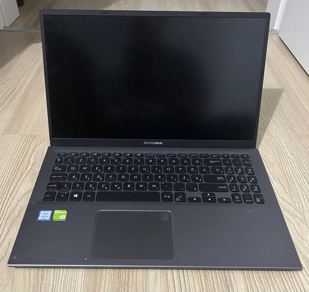 Asus x512f gamer laptop, i5, 12Gb, Nvidia mx350