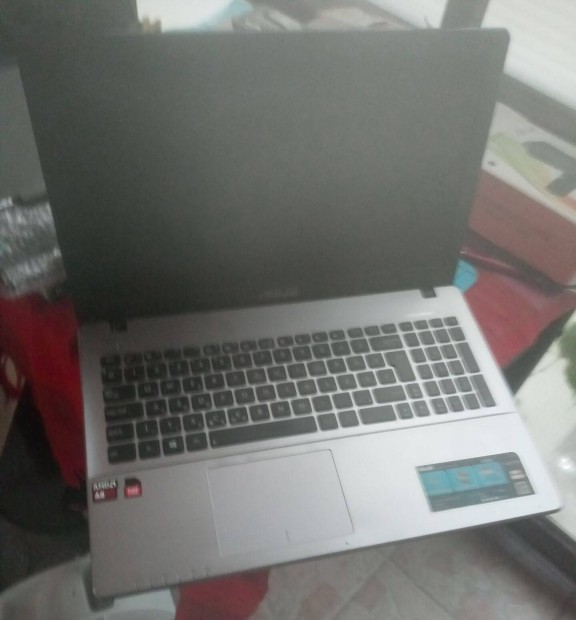 Asus x550z A8 proci geforce 2gb vga flkonfig.mkdik