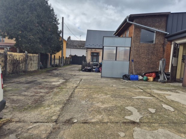 Asz�d, Ady Endre utca, 140 m2-es, csal�di h�z, 0 szob�s, �tlagos