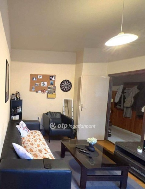 Asz�di elad� 33 nm-es lak�s