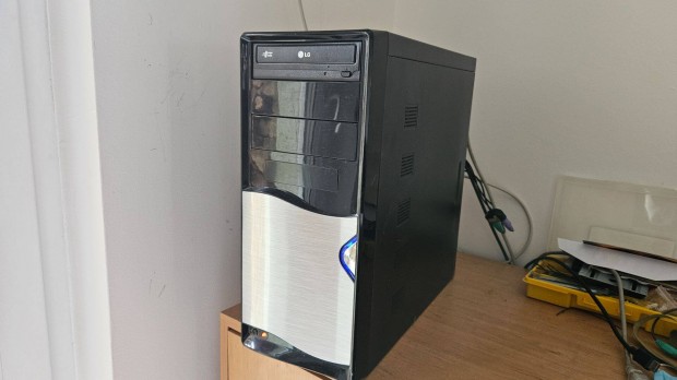 Asztali PC 2 magos 4 GB ram 500 GB hdd