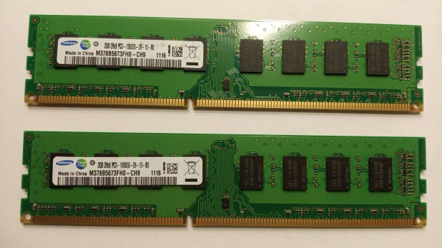 Asztali gpbe val Samsung DDR3 RAM memria pr 4GB (2x2GB) 1333MHz