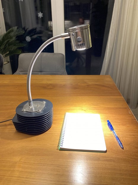 Asztali lmpa - dugattybl s hengerfejbl