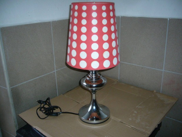 Asztali lmpa kapcsols