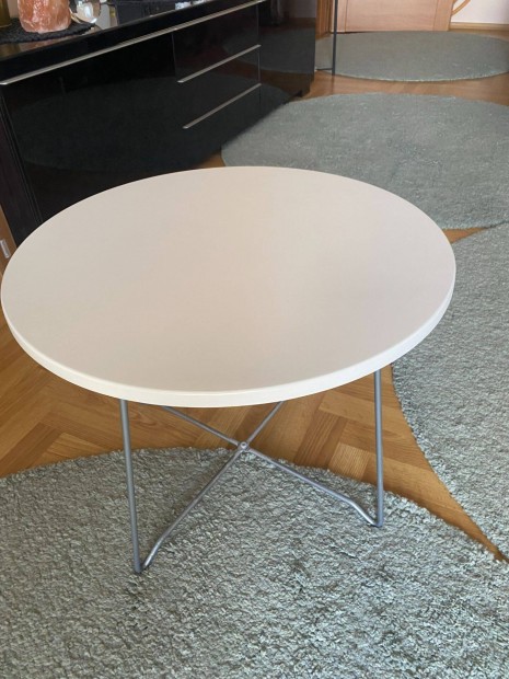 Asztalka 50 cm átmérő