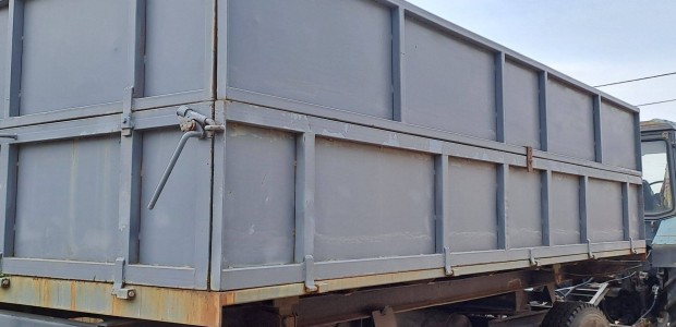 �talak�tott p�tkocsi elad�