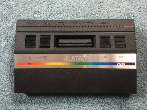 Atari 2600 JR tesztelve