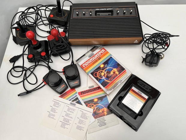 Atari CX-2600 P CX-2600P konzol retro Moonsweeper jtk