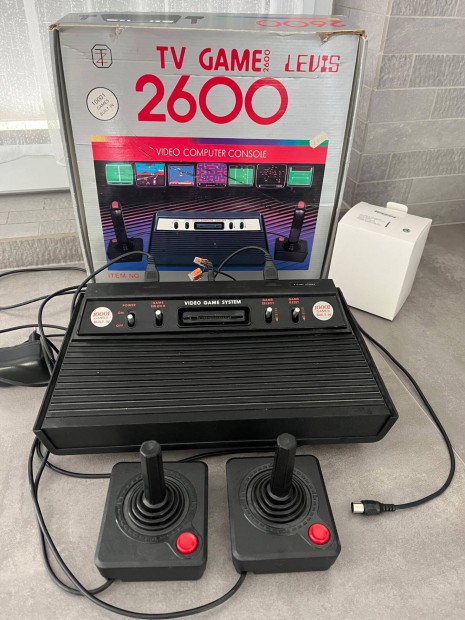 Atari Levis 2600 retro tv jtk elad rden