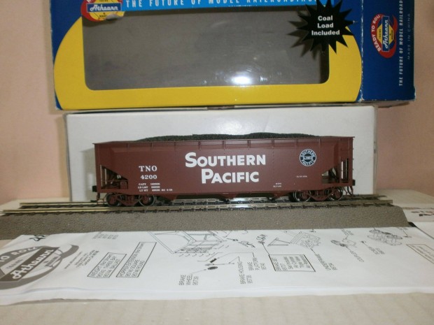 Athearn 95684 - "Southern Pacific" Hooper Car - H0