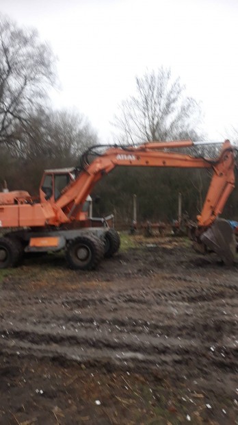 Atlas 1602 forgokotro csere rdekel.