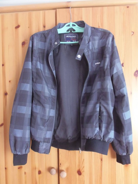 �tmeneti dzseki 38-as