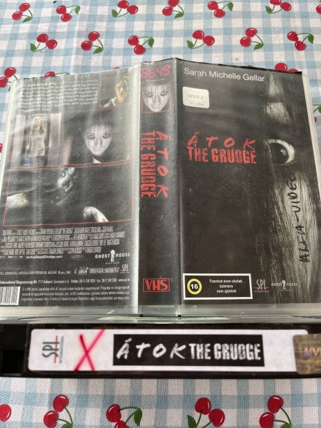 Átok vhs film.