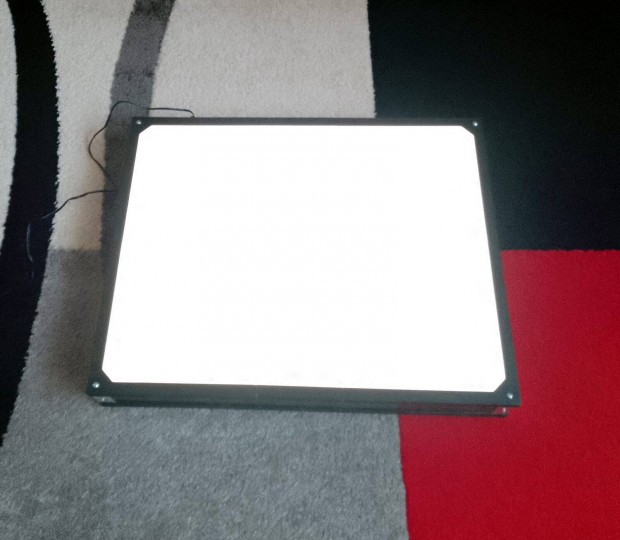 Átvilágítós rajztábla 48x38 cm, szabályozható LED fény (23 Watt)
