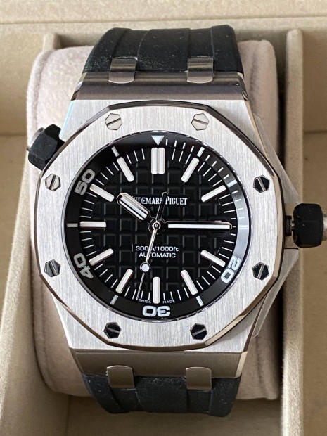 Audemars Piguet Royal Oak Offshore (Rolex mell)