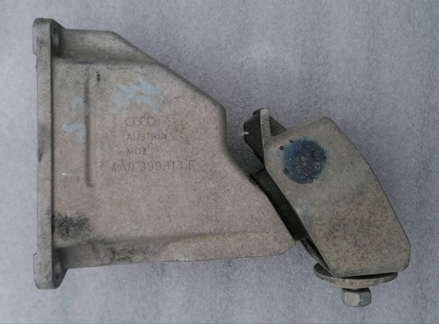 Audi 100 / A6 C4 gyri vlttart bak