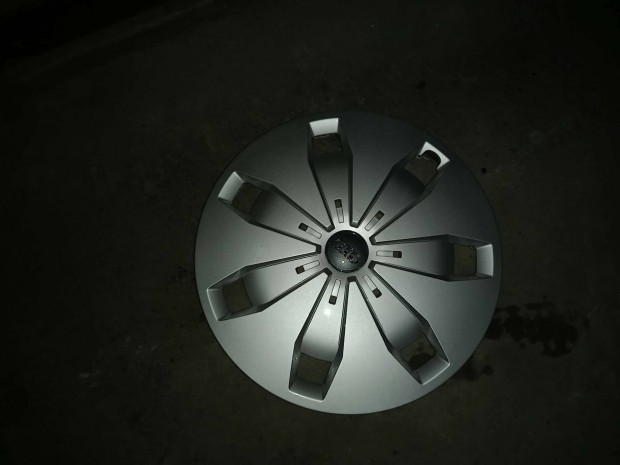 Audi 16"-os d�szt�rcsa garnit�ra